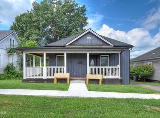 216 3rd St, Erwin, TN 37650