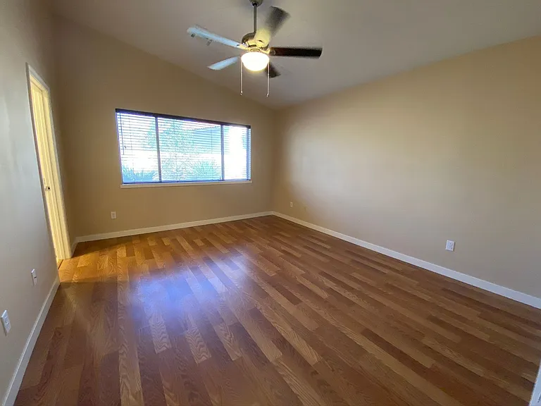 994 Trackers Glen Ave — Photo 18