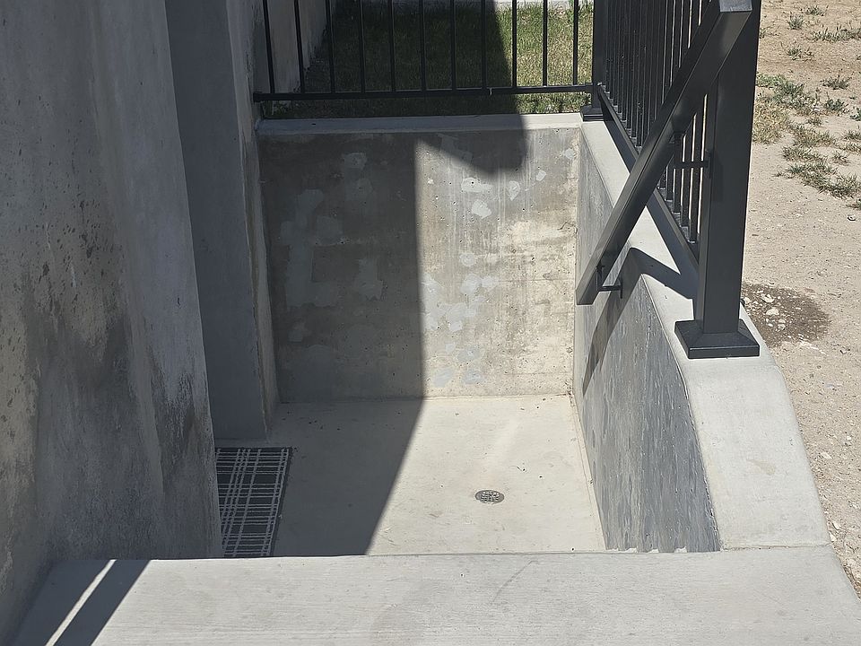 1st image of 8814 Daisy View Ln