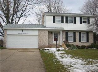 4574 Woodridge Dr, Youngstown, OH