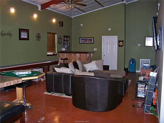 2nd image of 8520 McAllester Ln