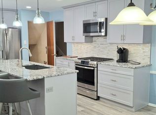 10 Carson Ln, Red Lion, PA 17356