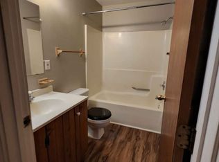 E238 Cleveland St #5, Nelson, WI 54756