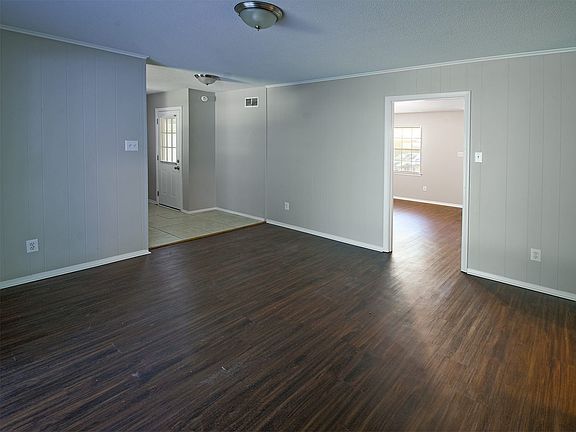 3rd image of 1321 Jane Eyre St