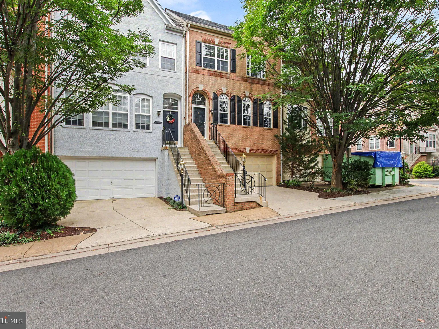 4 bed, 3.5 bath, 2202 sqft, $4,500 — Photo 3