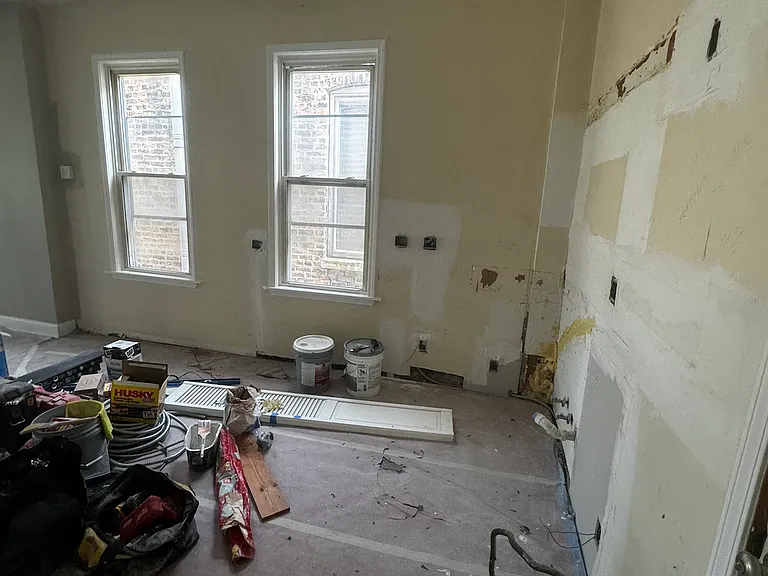 1348 N Bell Ave #2F — Photo 2