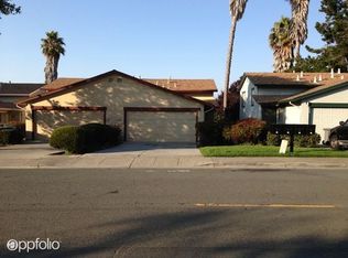 36 Calhoun St, Vallejo, CA 94590