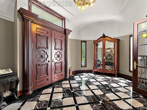 5th image of 5322 Abbey Rd