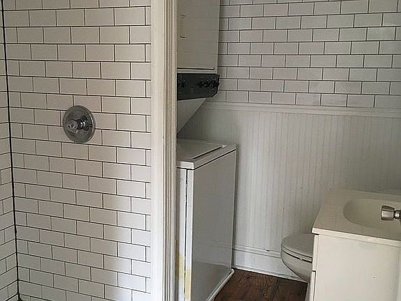3rd image of 20 N Belmont Ave