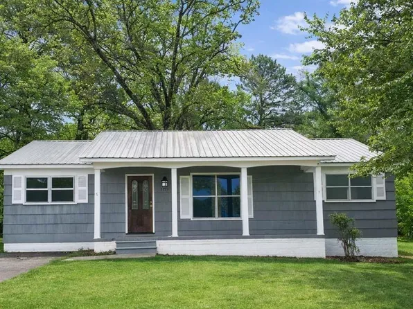 1221 Carol Cir, Midfield, AL 35228