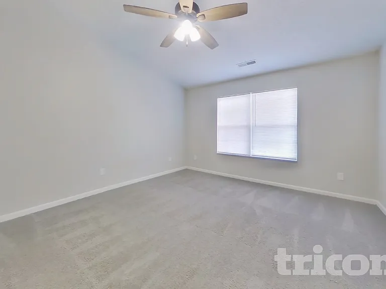 2497 Foxtail Dr — Photo 6