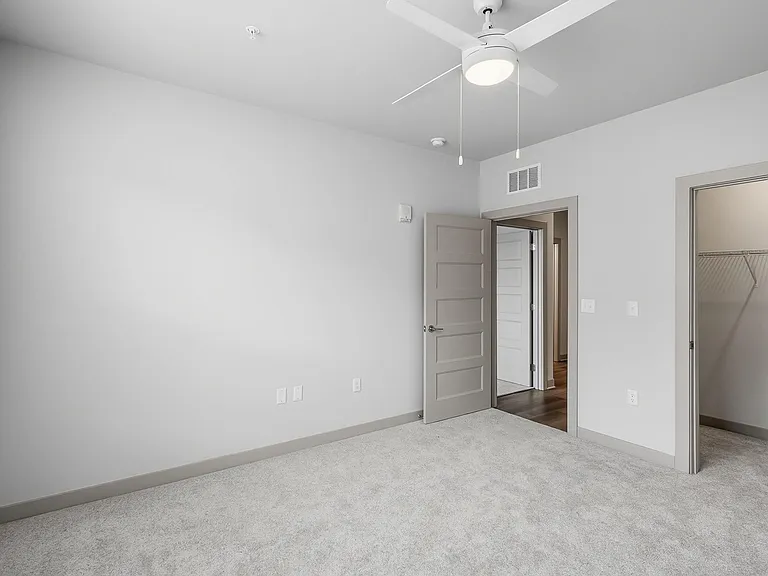 Viridian Apartments — Photo 59
