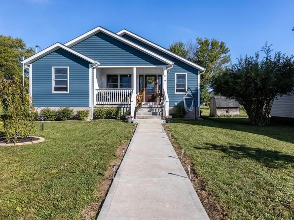 610 W North St, Hebron, OH 43025