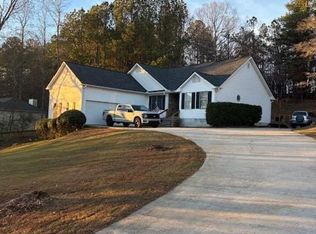 3318 Banks Mountain Dr, Gainesville, GA 30506