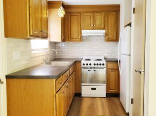 92 Oakdale Ave, Winsted, CT 06098