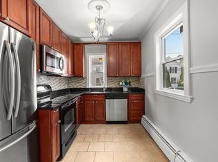 17 Plympton St #1, Waltham, MA 02451
