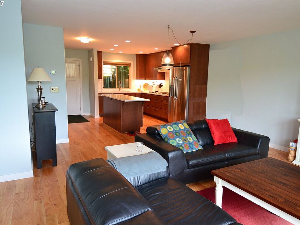 655 Breakers Point Condo, Cannon Beach, OR 97110 Zillow