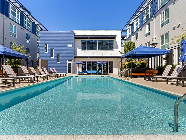 Domain Apartments — Photo 2
