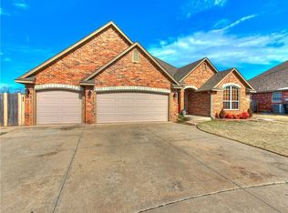 2601 SE 5th St, Moore, OK 73160