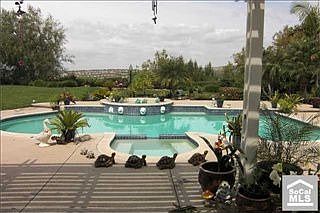 3rd image of 221 S Yorkshire Cir