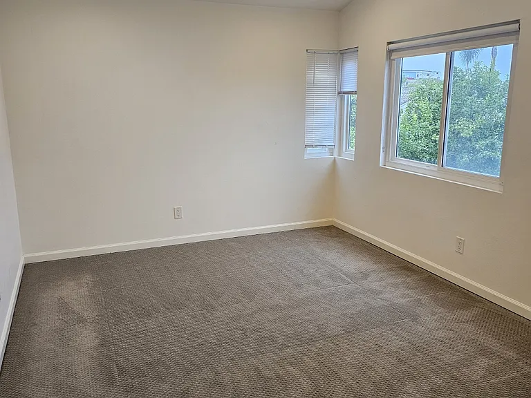 1692 Charlie Horse Way — Photo 9
