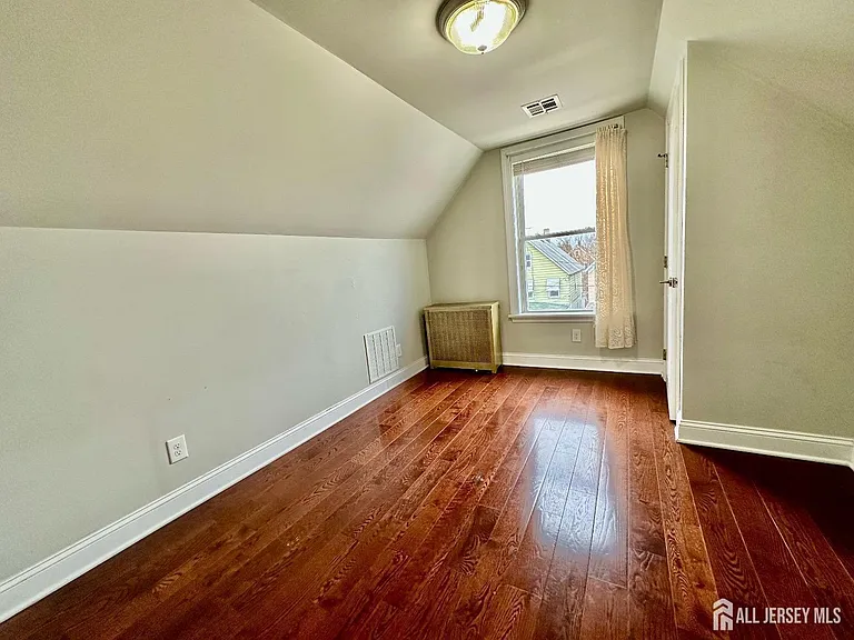 66 Atlantic St — Photo 21