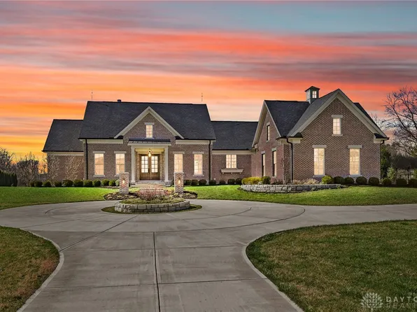 765 McBee Rd, Sugarcrk Township, OH 45305
