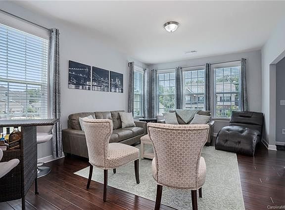 4th image of 16935 Alydar Commons Ln