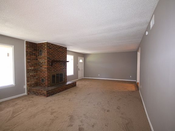 3rd image of 5092 Colewood Ave