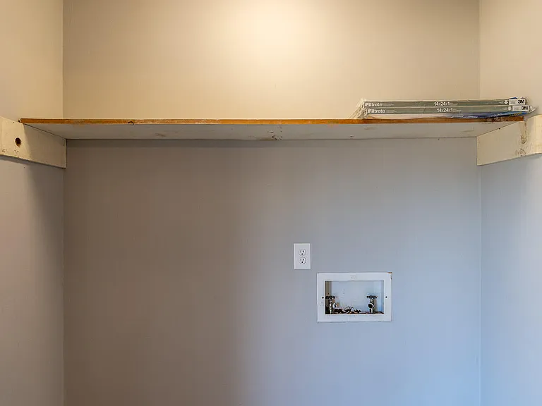 2115 Oakleaf Ct — Photo 9