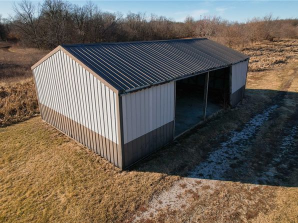E 1290 North Rd, Danville, IL 61834