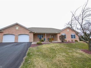 4654 Fairway Rd, Bethlehem, PA 18020