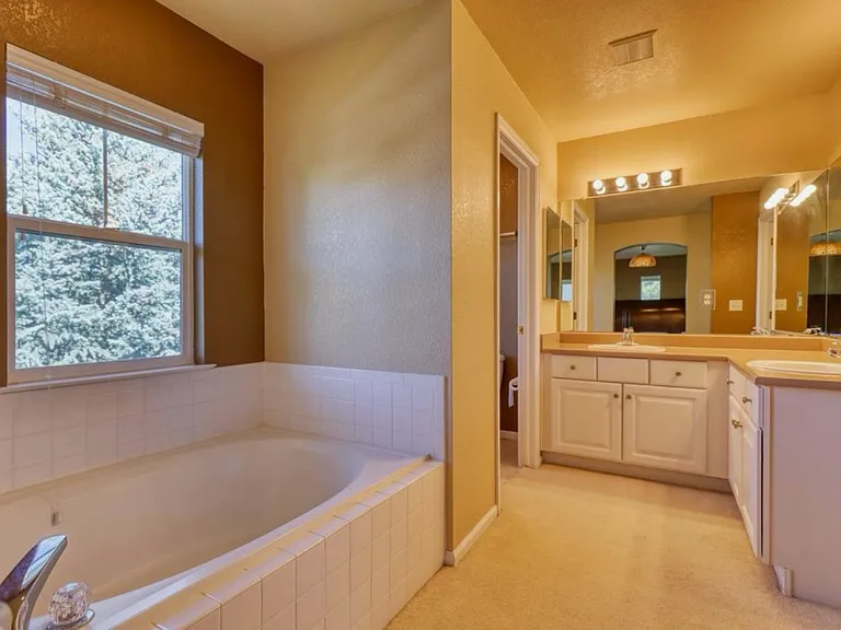234 Whitehaven Cir — Photo 18