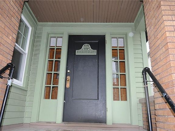 3rd image of 763 Tacoma Ave