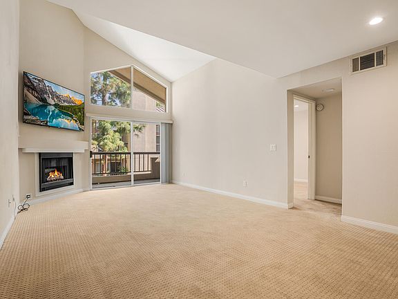 2nd image of 21550 Burbank Blvd APT 316