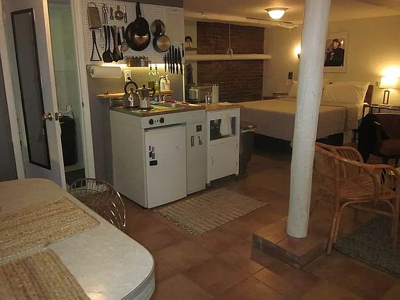 5th image of 360 Broadway #1B