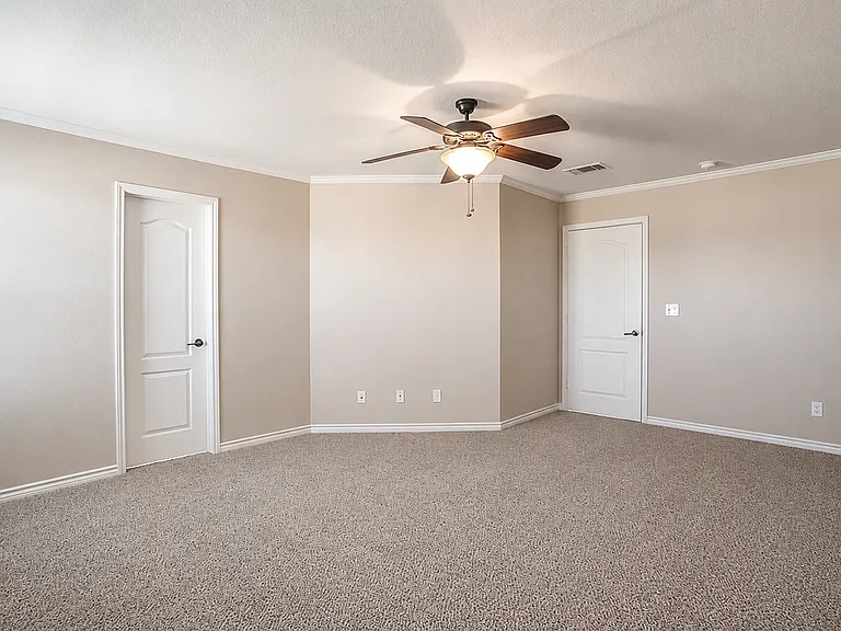 3710 Dewitt County Ct — Photo 10