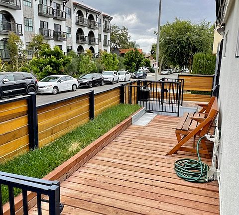 4th image of 1349 N Formosa Ave #A
