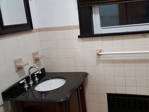 1st floor bathroom