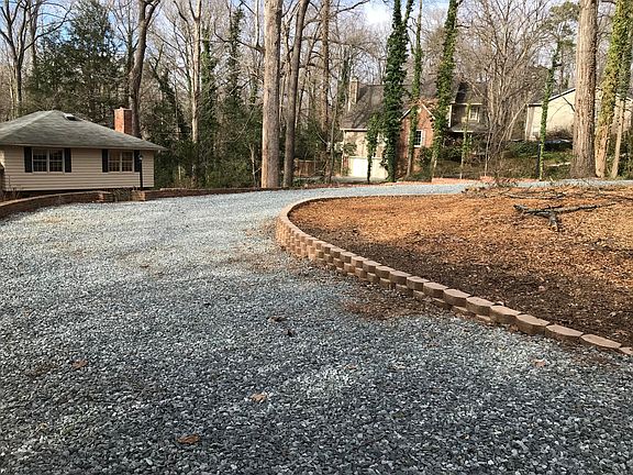 2nd image of 1112 River Oaks Ln