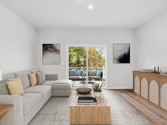 4th image of 3014 Rambling Brook Ln