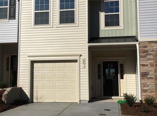 29 E Grove Point Dr, Clayton, NC 27527