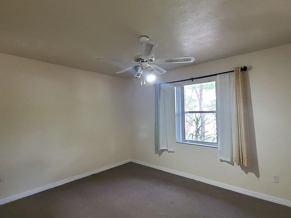 5th image of 12022 NW 147th Pl