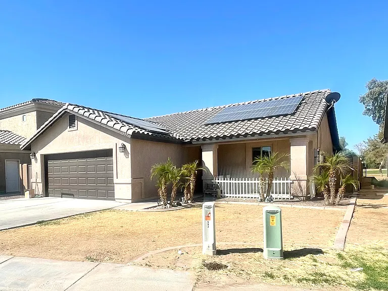 597 N Marshall Loop Ct — Photo 2
