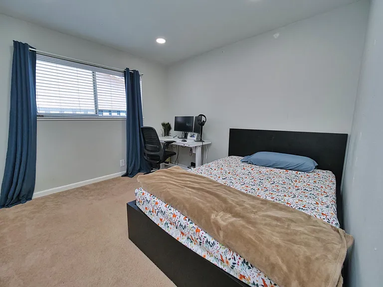 1655 Crater Lake Ave — Photo 16