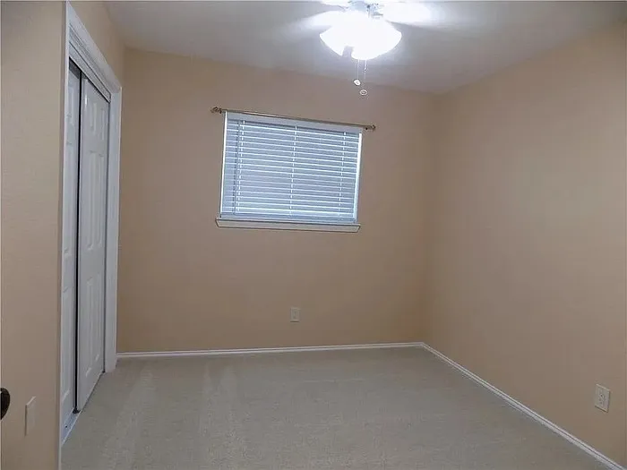 8402 Leesburg Cir — Photo 12