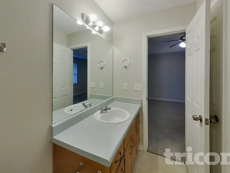 160 Branchwood Dr — Photo 8
