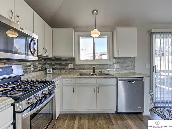 2nd image of 7868 Nebraska Ave