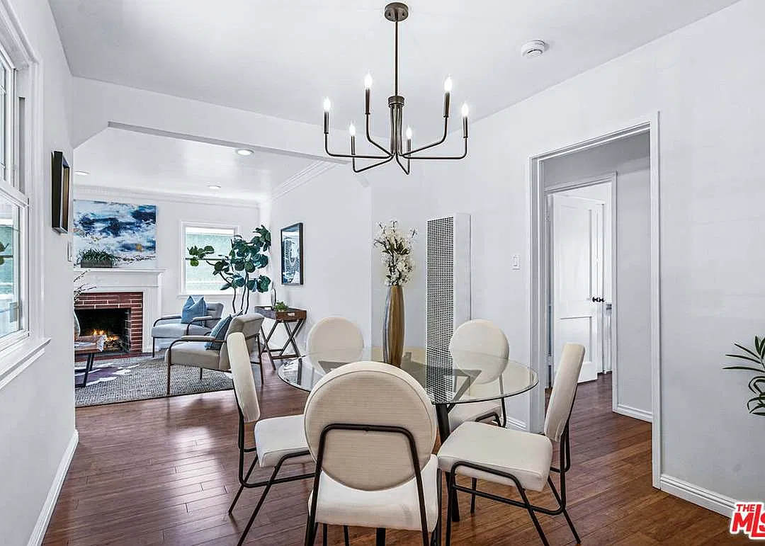 3 bed, 1127 sqft, $5,900 — Photo 3
