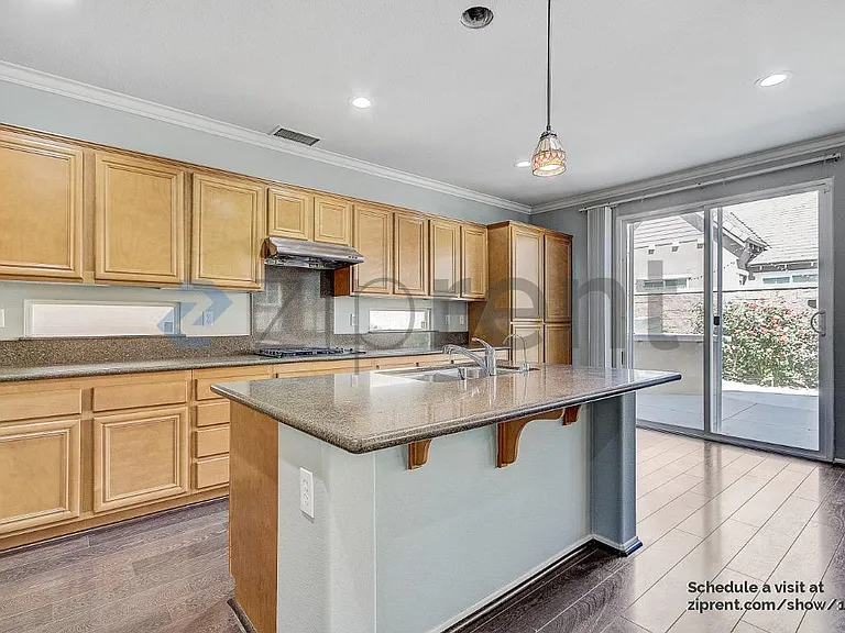 15739 Approach Ave — Photo 4